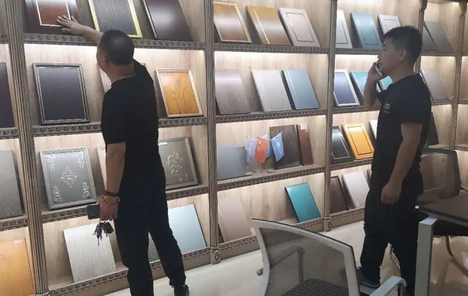 家居盛事不断，华润展示中心总部参观量创高峰