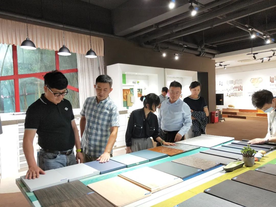 家居盛事不断，华润展示中心总部参观量创高峰