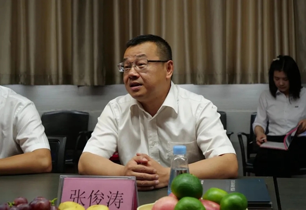 顶固全屋定制欢迎靓家居到访 携手展望整装新赛道