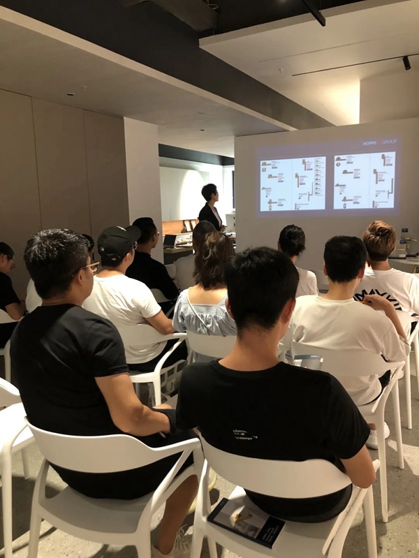 HOPPE好博前往鑫盛行参观交流