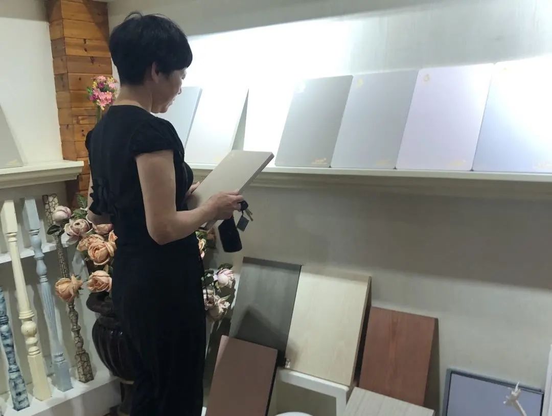 家居盛事不断，华润展示中心总部参观量创高峰