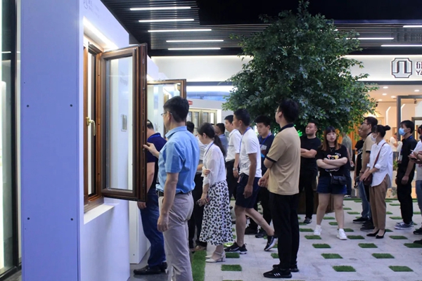 研几门窗成功举办线下招商会暨门窗金牌店长（上海）培训班