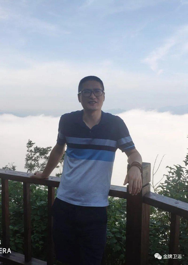 金牌卫浴经销商金培忠:与其被动等待不如主动出击