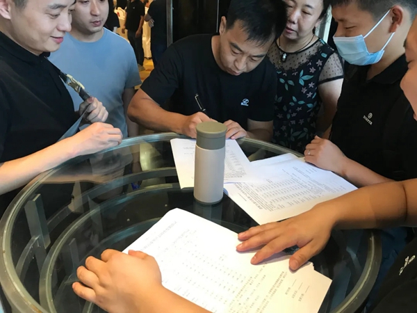 鼎配全屋定制鼎力前行 向“无醛”重拳出击 
