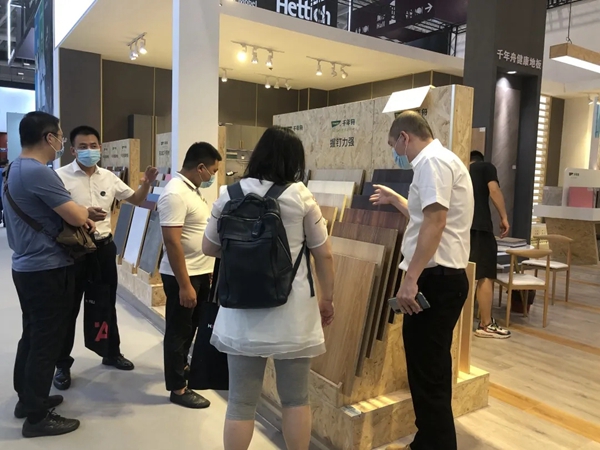 千年舟·柏菲伦特别亮相深圳国际家具展吸引目光无数