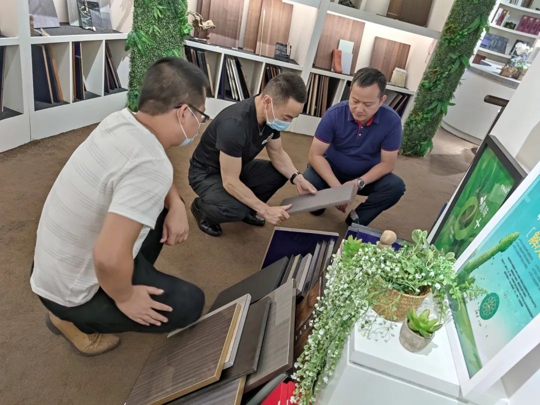 家居盛事不断，华润展示中心总部参观量创高峰