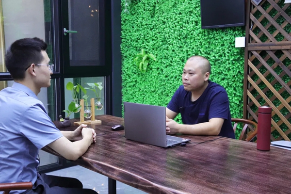 博郡门窗成都华阳店陈德军：真诚服务每一位客户