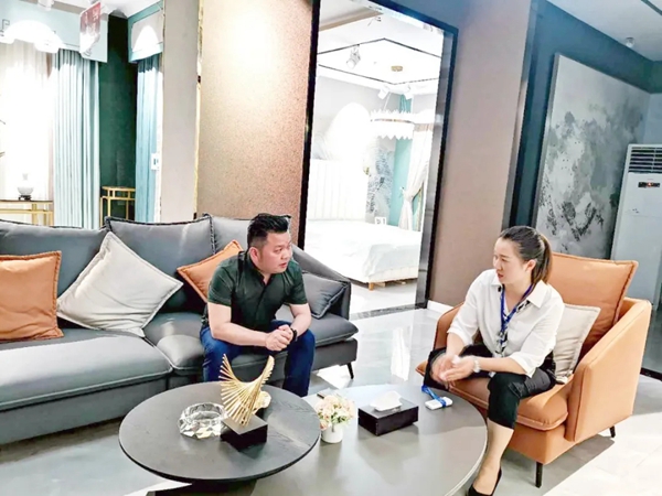 摩卡软装总部莅临云南水富店指导工作