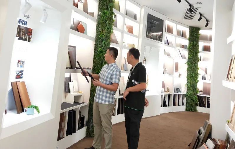 家居盛事不断，华润展示中心总部参观量创高峰