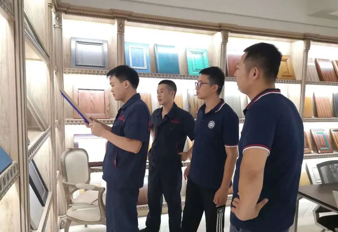 家居盛事不断，华润展示中心总部参观量创高峰