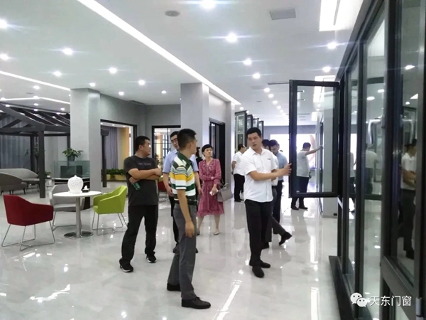 天东门窗迎接居然之家集团领导一行莅临参观指导