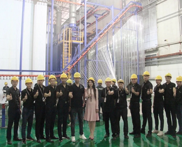 广东高登铝业集团 新全自动立式喷涂线正式投产