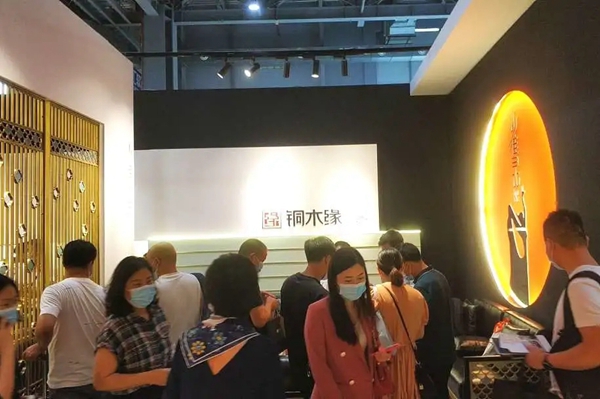 汇盈铜木缘因“缘”而遇国际名家具(东莞)展览会 汇盈铜木缘因“缘”而遇国际名家具(东莞)展览会