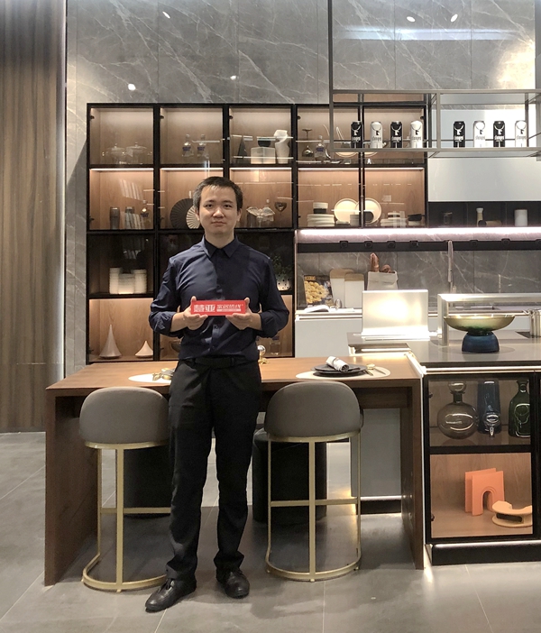 2020深圳国际家具展丨百能不锈钢家居产品研发总监周明春：注重细节打造人性化产品