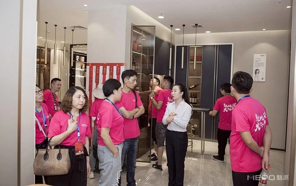 魅派智能全屋定制新品发布会暨优秀经销商峰会圆满举行 魅派智能全屋定制新品发布会暨优秀经销商峰会圆满举行