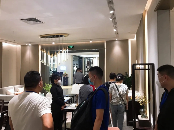 一品海棠家具携《和言》诗意登场深圳家具展 一品海棠家具携《和言》诗意登场深圳家具展