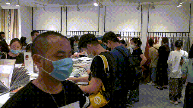 美登斯布艺火爆上海家纺展 9㎡模式重磅推出