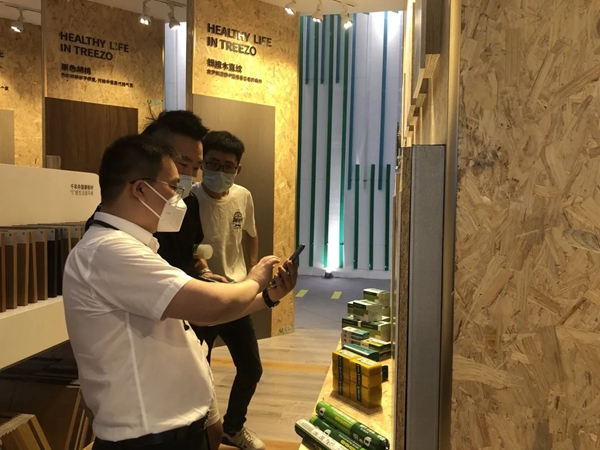 千年舟·柏菲伦特别亮相深圳国际家具展吸引目光无数