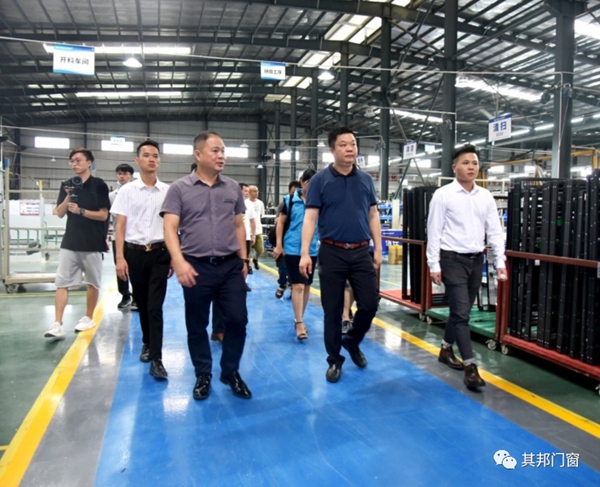其邦门窗迎接南海区铝门窗五金装饰行业协会一莅临交流