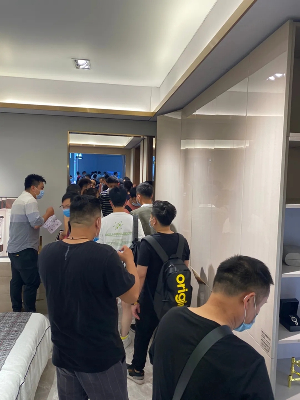 健威家具“拎包入住”燃爆深圳国际家具展