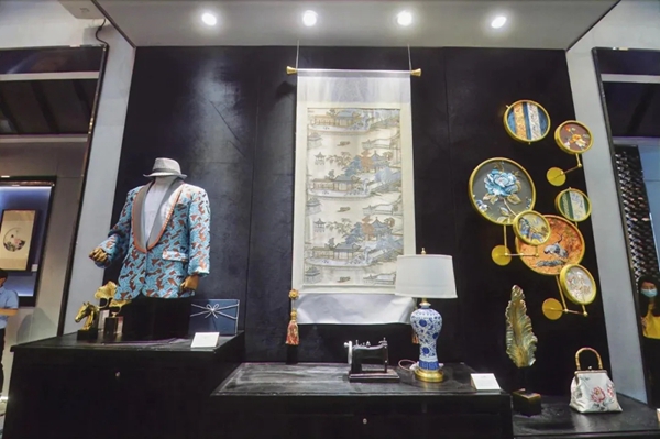 摩力克深展展馆荣获“最佳主题空间设计奖”