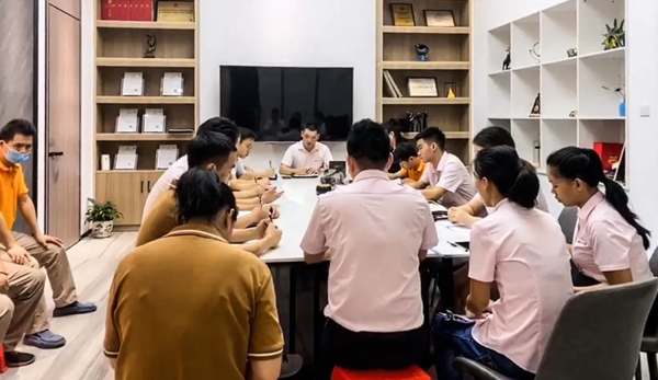 帝赞铝木门销售团队奔赴各地开启销售及售后服务工作