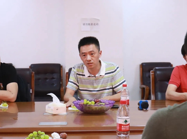 奢匠全屋定制与居然之家深度交流共谋合作