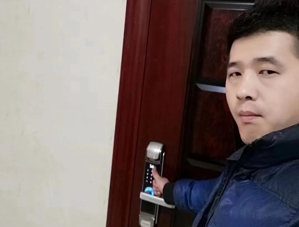 2位武汉智能锁经销商疫情期间与智能锁的故事
