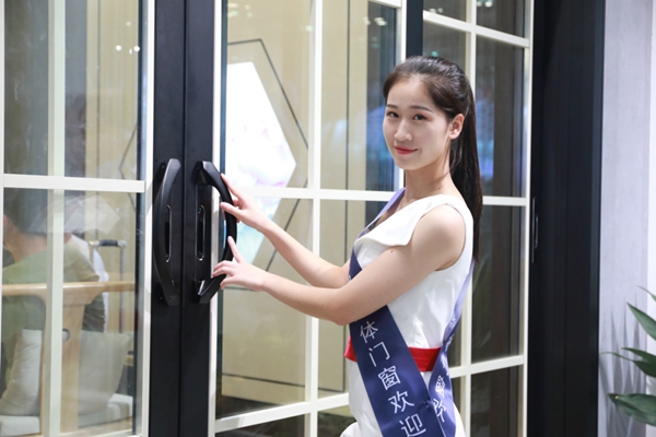 圣堡罗整体门窗小课堂：门窗店生意萧条？因为你不会说话