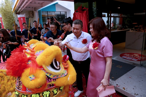 合生雅居广州海珠体验馆正式揭牌开业