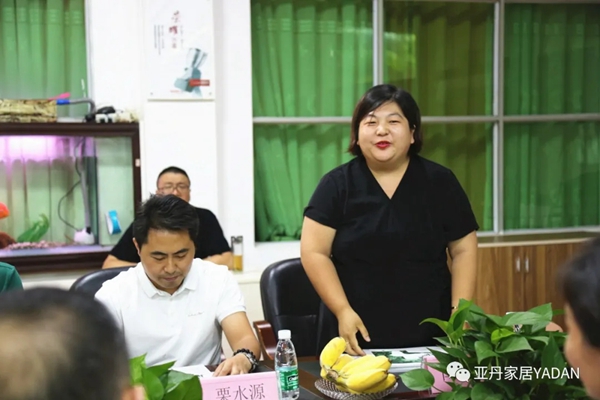 亚丹家居欢迎襄城县考察团及许昌商会企业家莅临参观