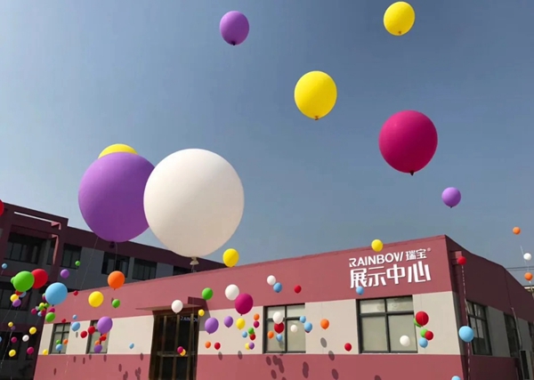 瑞宝软装与三峰家居达成高端软装战略合作