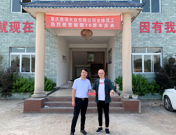 慧亚考察团实地走访帝冠木门，深度剖析品牌实力！