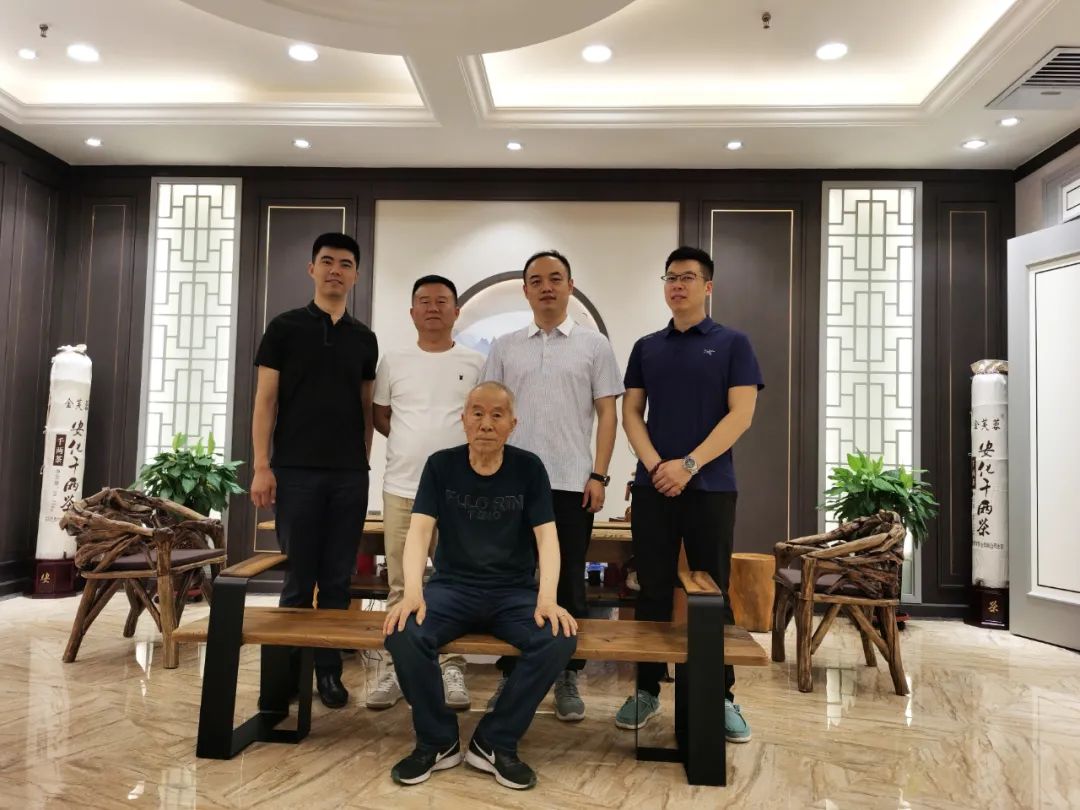 三峰家居22周年司庆-忠诚贡献奖:山西大同李永福