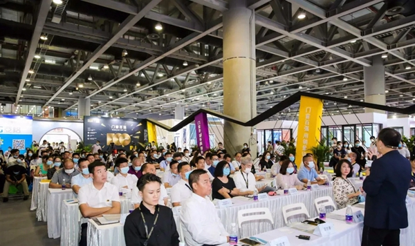 萨洛凯门窗获“2020中国门窗百强家装门窗”荣誉称号 萨洛凯门窗获“2020中国门窗百强家装门窗”荣誉称号