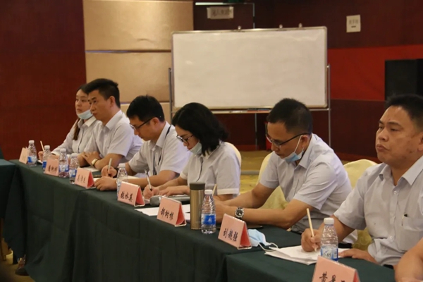 凤铝高端系统门窗厂商座谈会圆满结束
