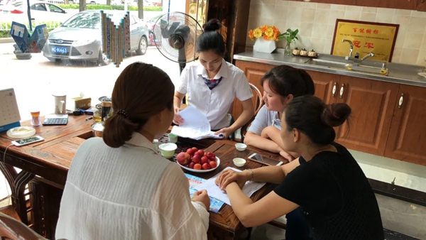 百能橱柜吕淑端：从百能消费者到百能人的缘分