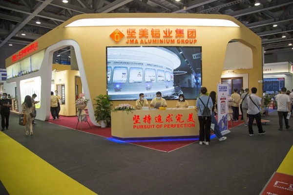 坚美定制携带新品重磅亮相第26届铝门窗幕墙展