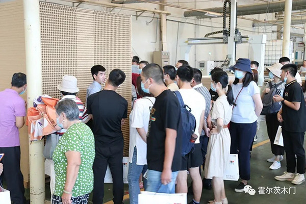 齐家业主霍尔茨工厂行活动圆满结束