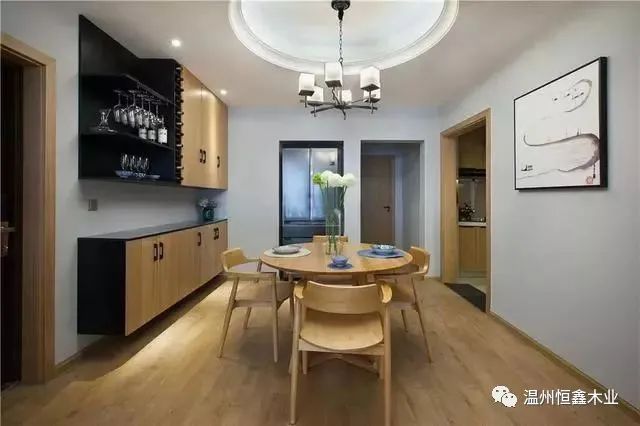 恒鑫木业:100m²现代简约家装设计案例