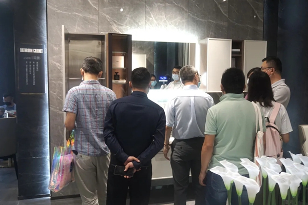 百能不锈钢家居参展首日魅力绽放深圳国际家具展 百能不锈钢家居参展首日魅力绽放深圳国际家具展