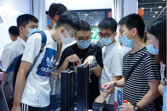 WINDOOR门窗幕墙新品展丨好博窗控技术刘治国：给门窗提供更多的安全保证