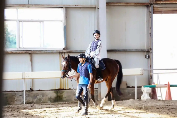 玛格全屋定制冠军女神易丹妮乘风破浪逆龄而上 玛格全屋定制冠军女神易丹妮乘风破浪逆龄而上