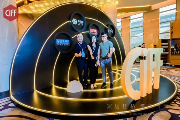图森X6·意式现代系列引爆全场热度，打响圆满收官之战！
