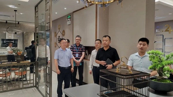 箭牌家居定制欢迎美的中国区总裁一行莅临共商合作