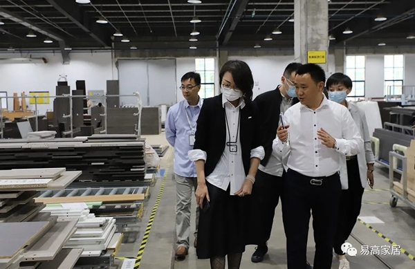 易高家居和中梁现代服务集团梁品生活达成战略合作关系