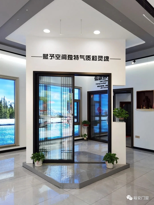 裕安门窗茶陵经销商张江勇：以产品和服务赢得口碑