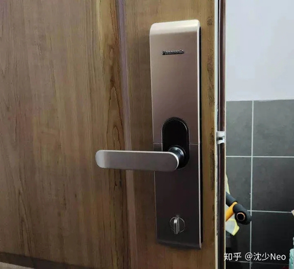 松下72系智能锁使用测评