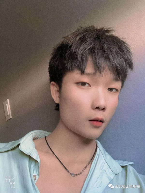 蒂思蔓无缝墙布文秦：干 并快乐着