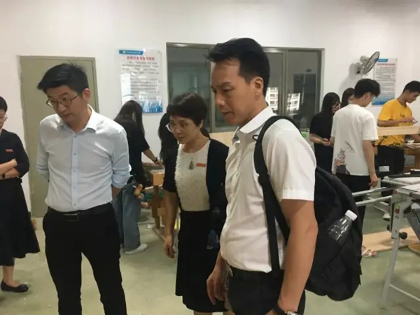 万林宅配家具深化校企合作